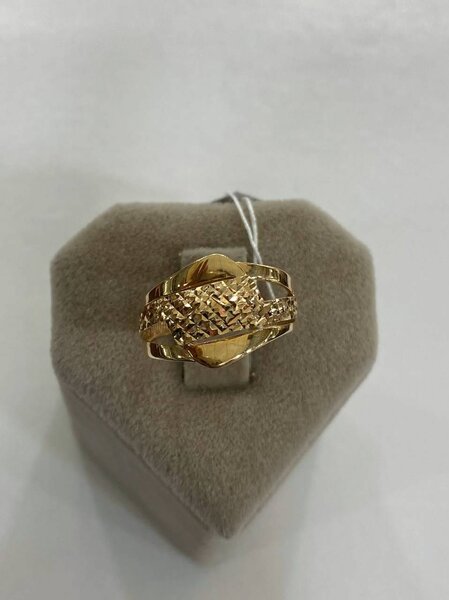 Кольцо на подарок для женщин