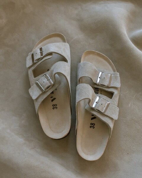 Sandales en daim confortables