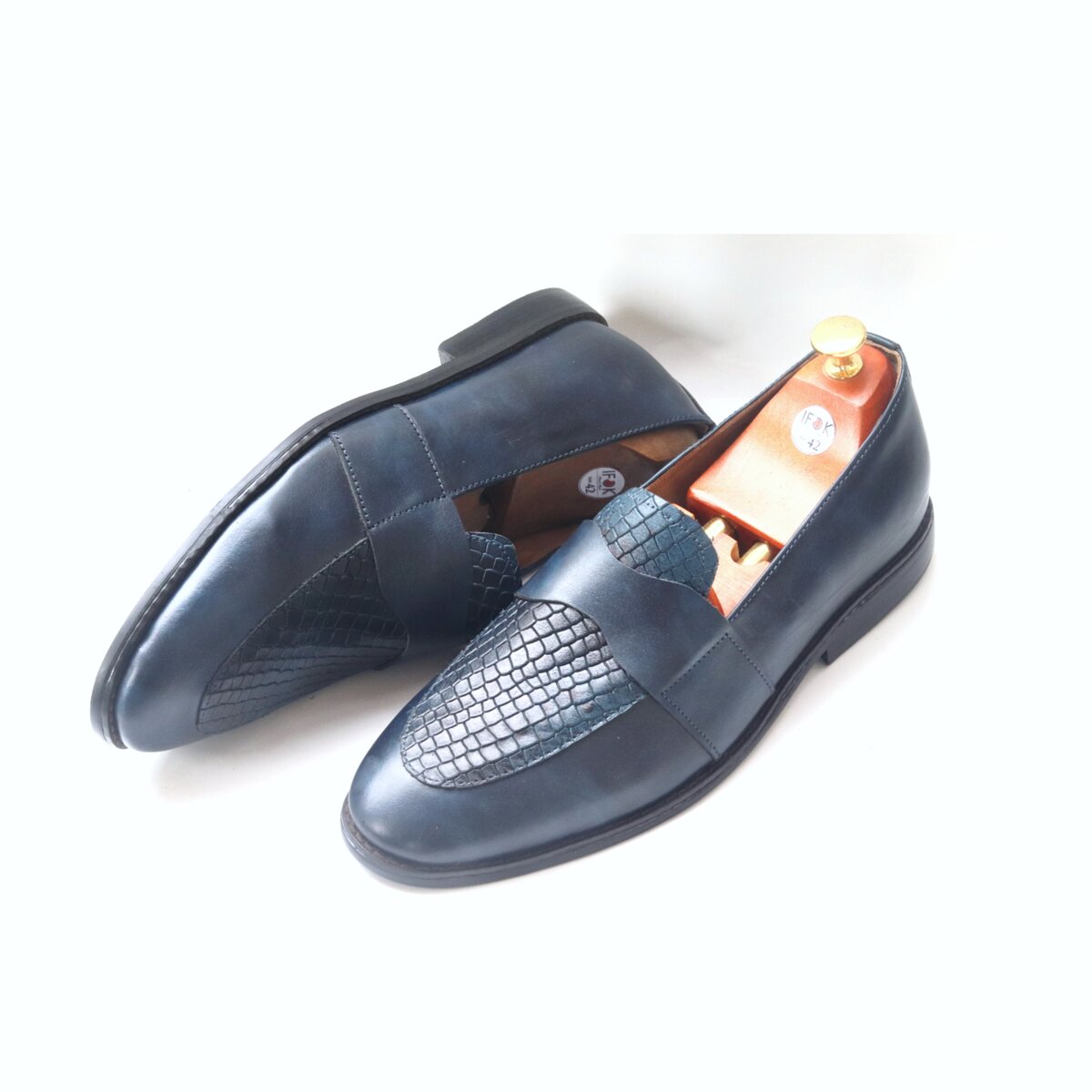 Navy blue Wisdom Loafer