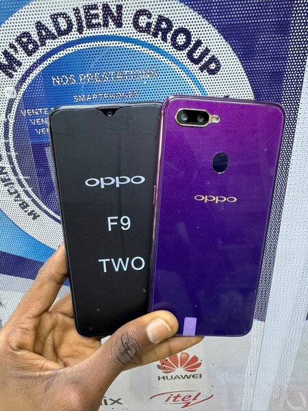 Smartphone OPPO F9
