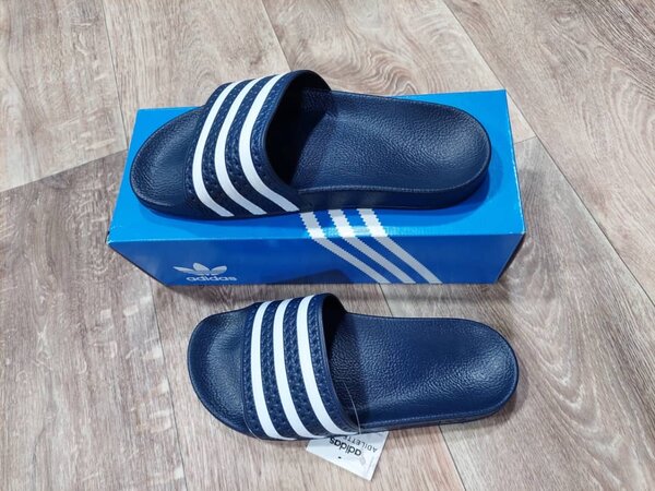 Sandales Adilette Adidas