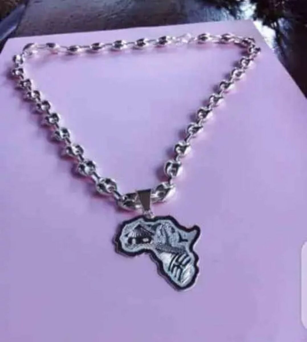 Collier pendentif en acier inoxydable