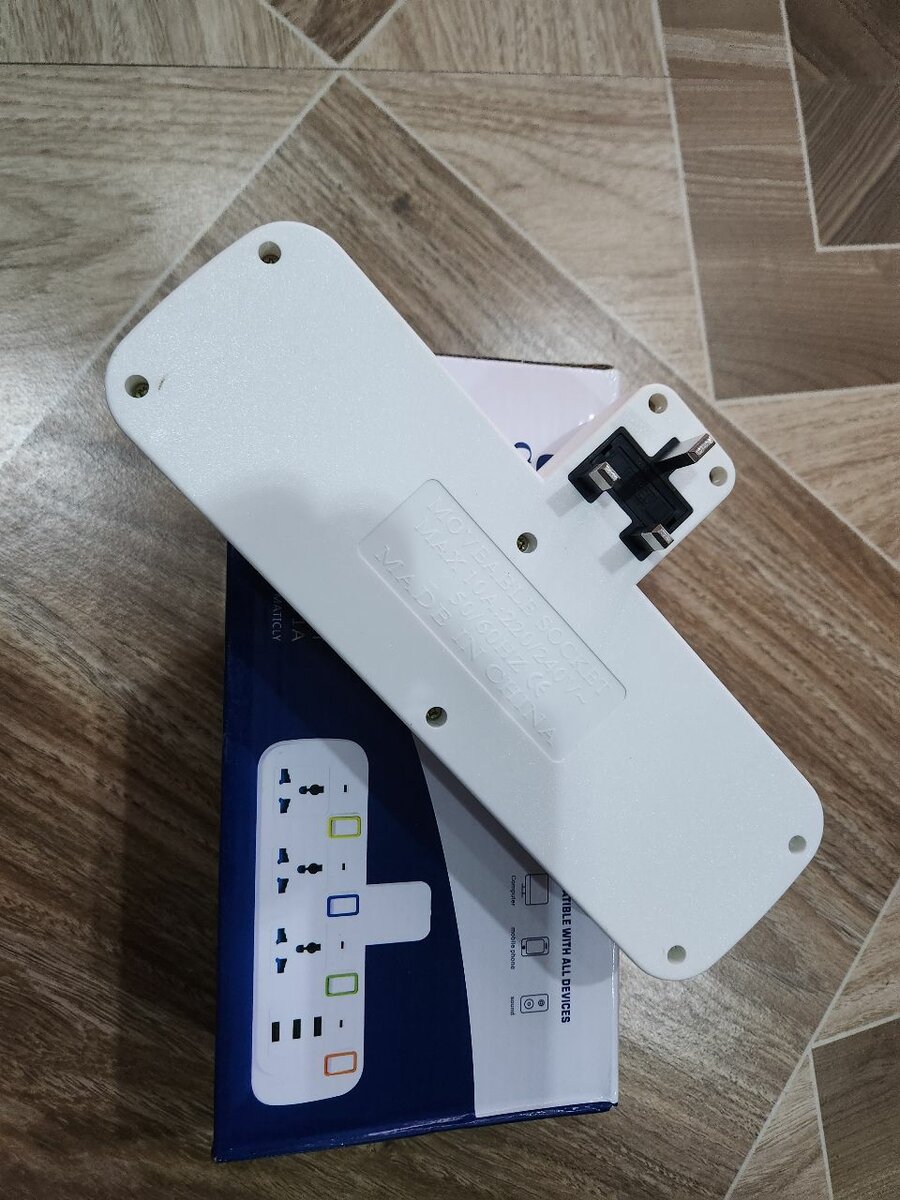 Movable wall multi socket