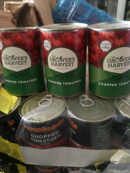 Chopped tomatoes from UK