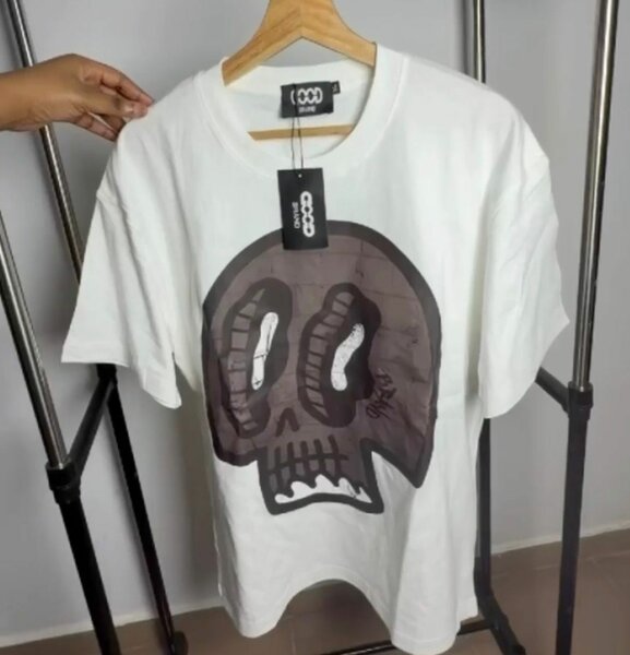 T-shirt de marque tendance