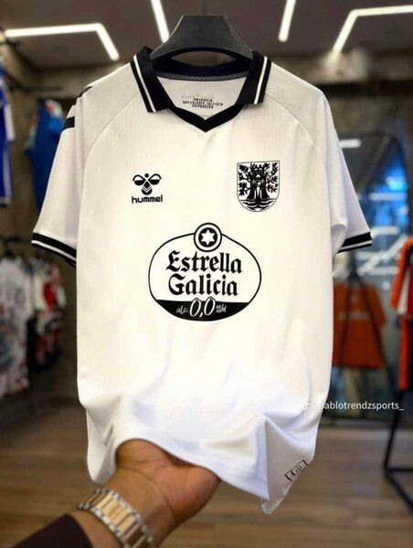 Maillots de Football Hummel