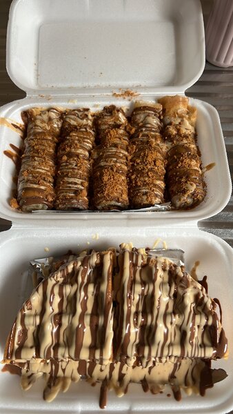 Combo de gaufres et de crêpes