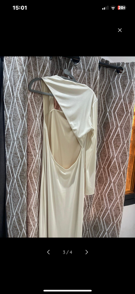 Robe longue dos nu élégante