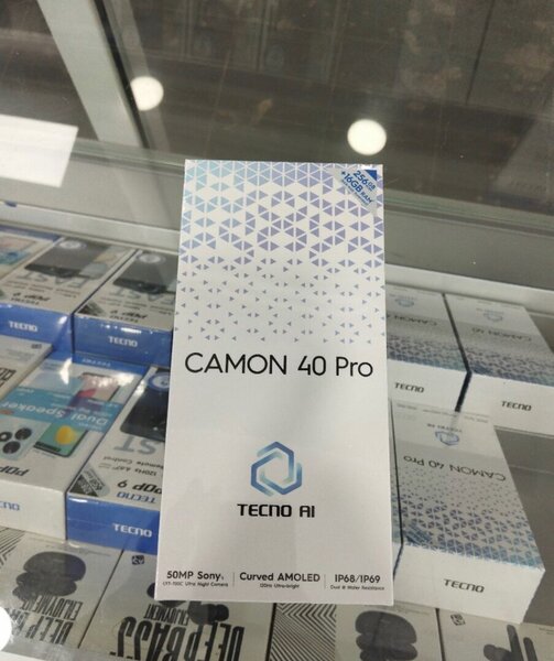 Smartphone Tecno Camon 40 Pro