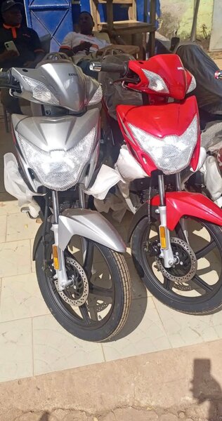 Moto électrique pour enfants rouge