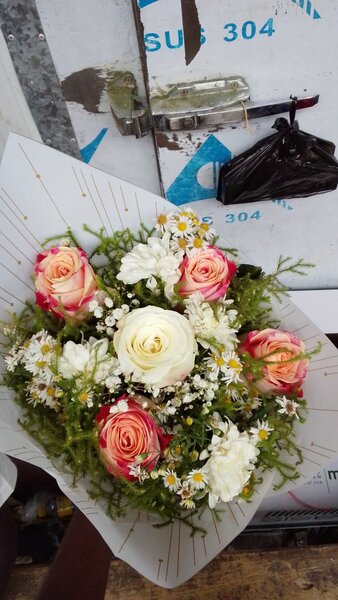 Bouquet de roses fraîches