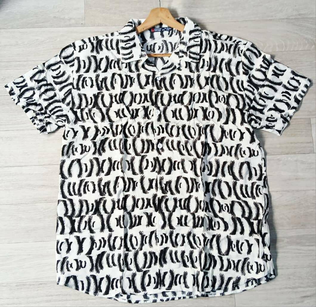 Chemise à motifs décontractée