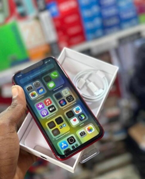 iPhone XR Rouge - 64 Go