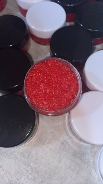 Lip exfoliating scrub