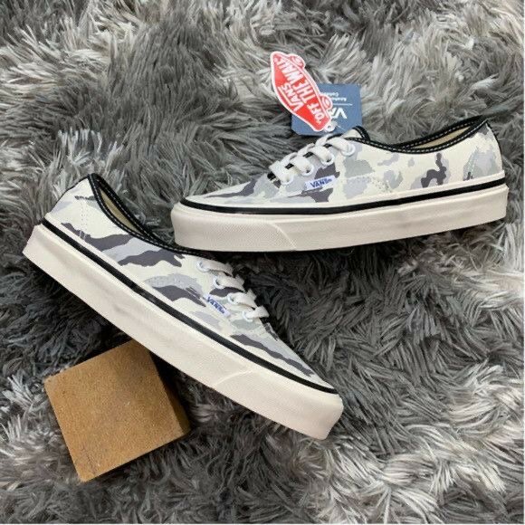 Vans trehi blanc noir