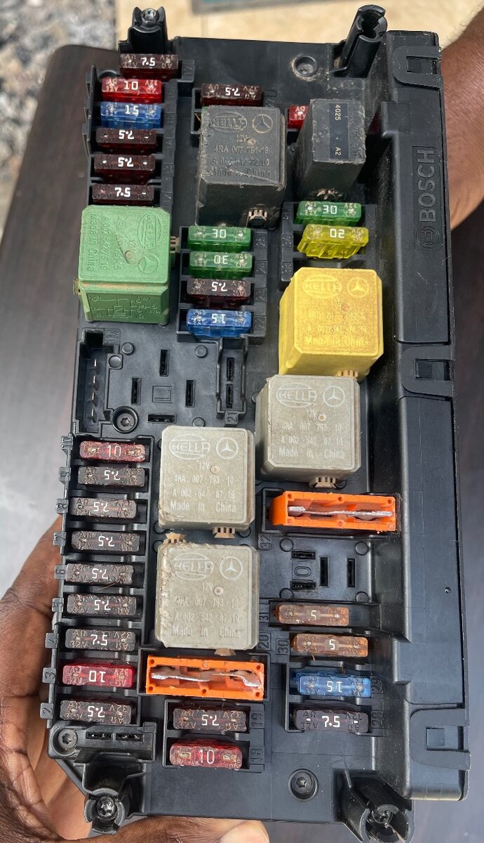 2014 C250 CONTROL UNIT FUSE BOX MODULE