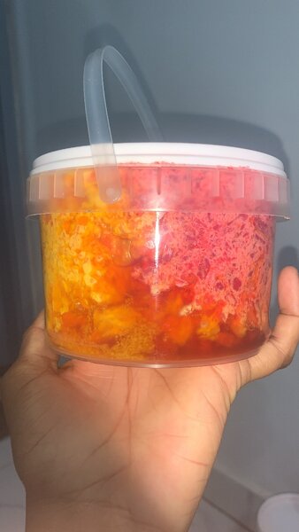 Savons artisanaux colorés