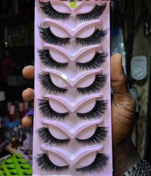 Faux Cils Dramatiques