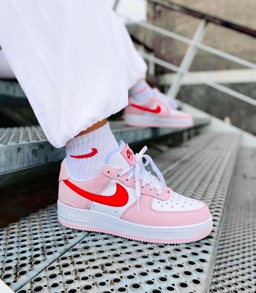 Nike Airforce 1 pink