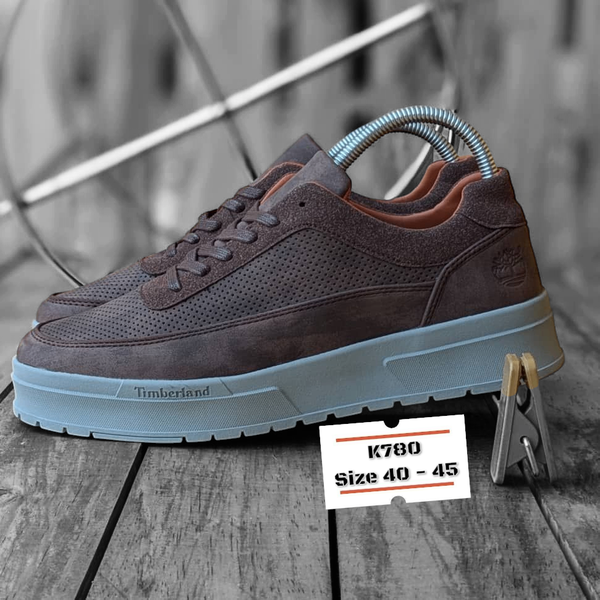 TIMBERLAND LOW-CUT SNEAKERS