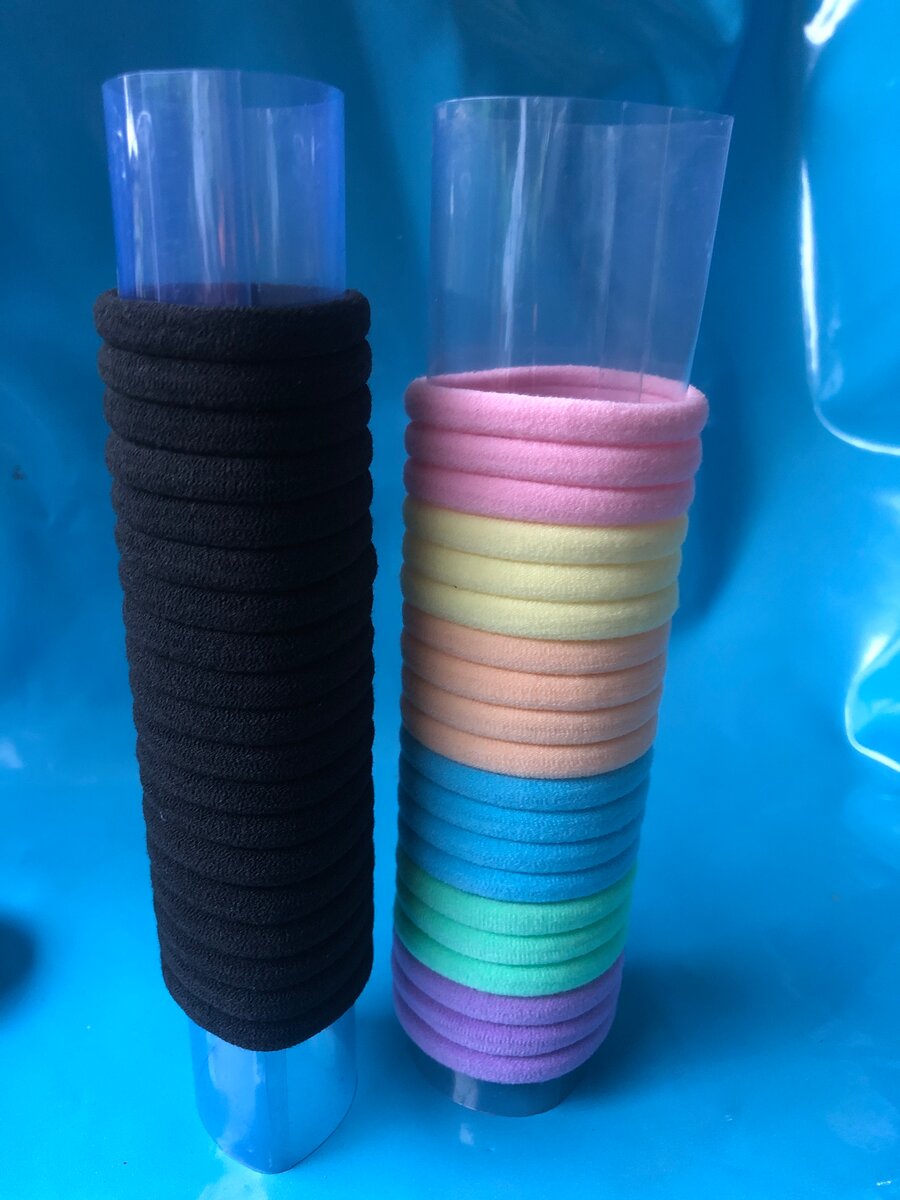 Chouchou à cheveux colorés