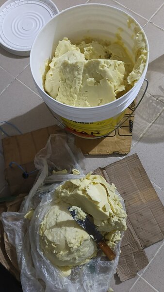 Beurre de karité pur 100% naturel