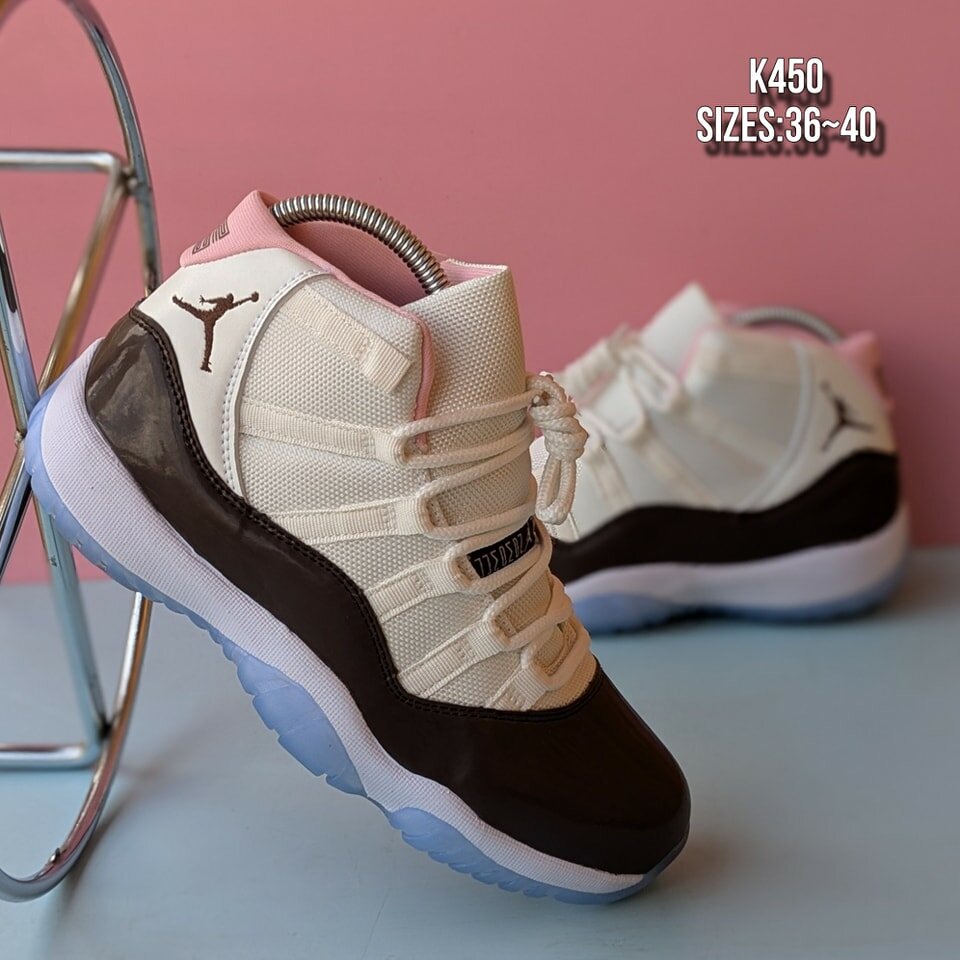 JORDAN 11s 