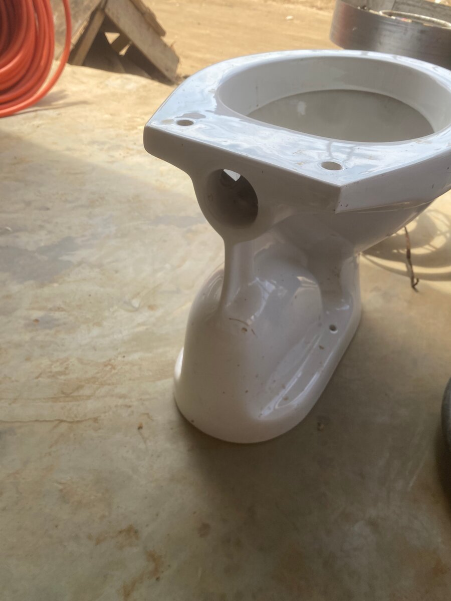 Cuvette de Toilette en Céramique