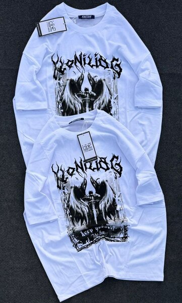 T-shirts à motifs imprimés