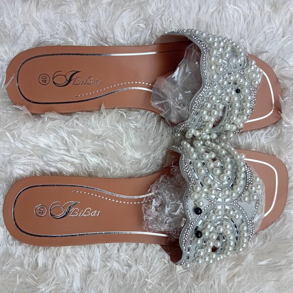 Sandales perlées élégantes