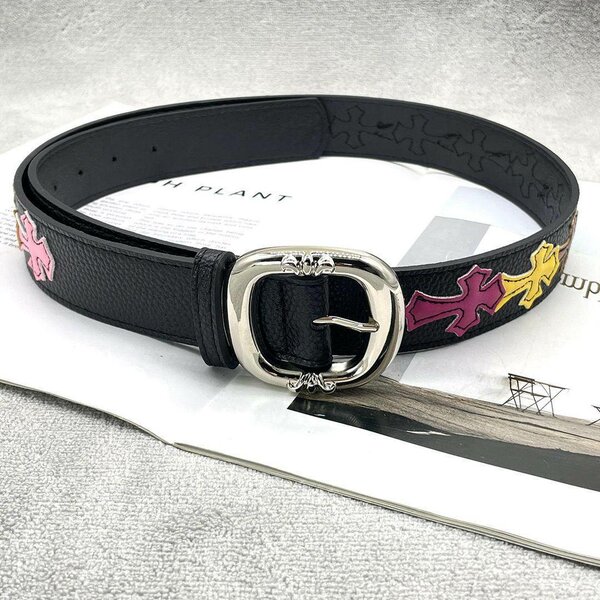 Ceinture en cuir croix stylisée