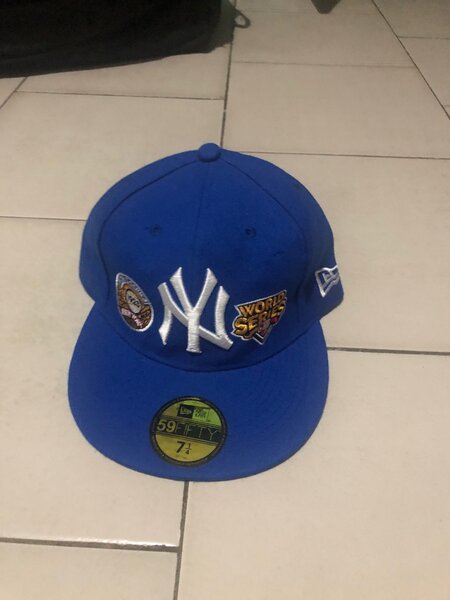 Casquette snapback bleue