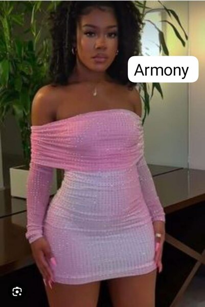 Robe pailletée rose élégante