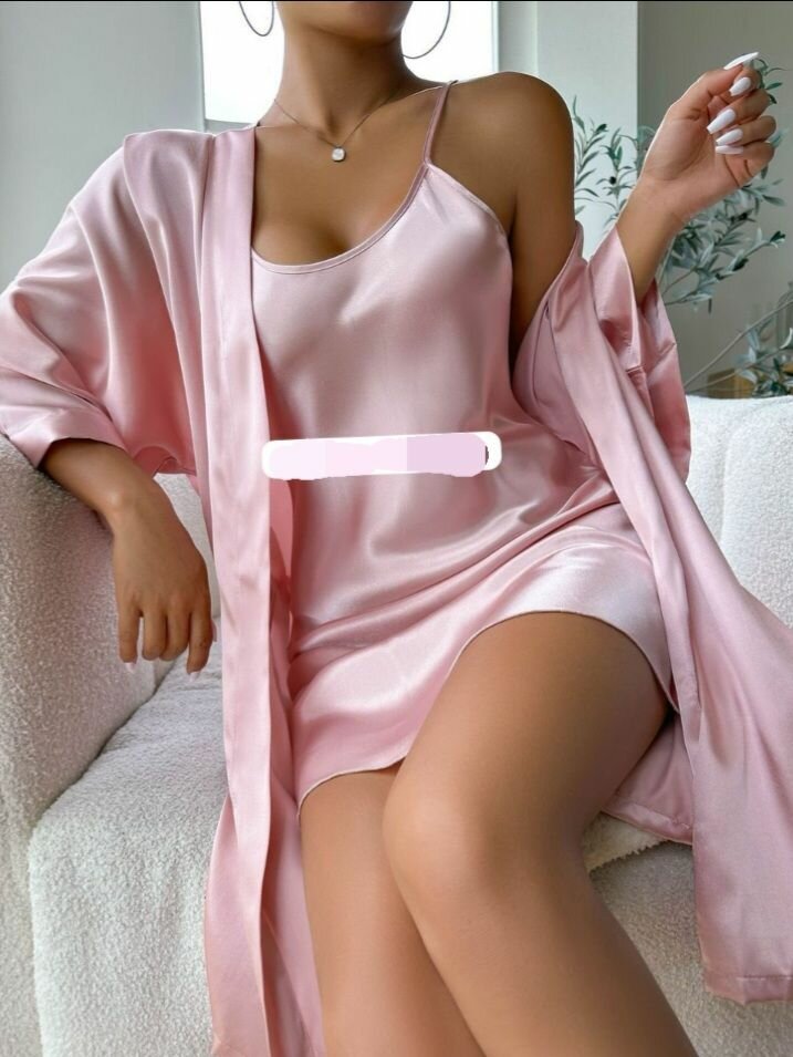 Peignoir en satin élégant