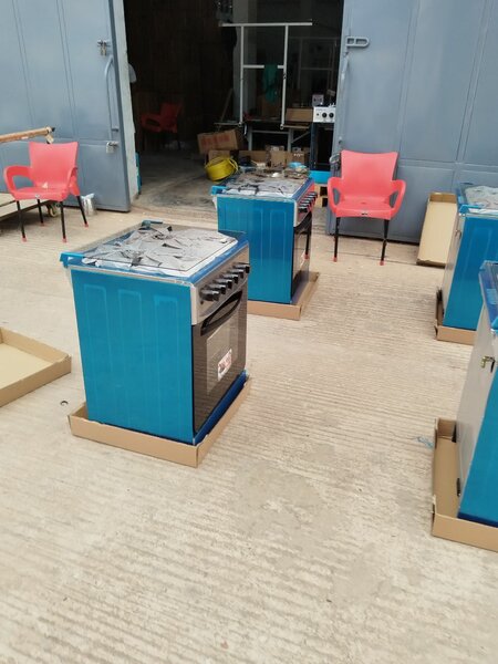 STRONG STAINLESS STEEL GAS COOKER