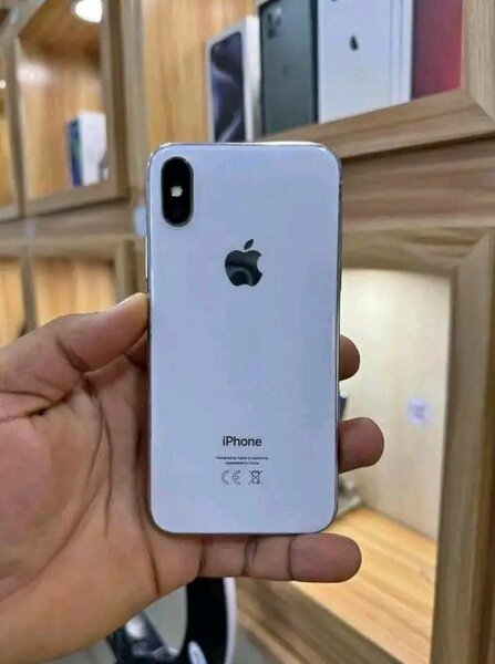 iPhone X Argent Reconditionné