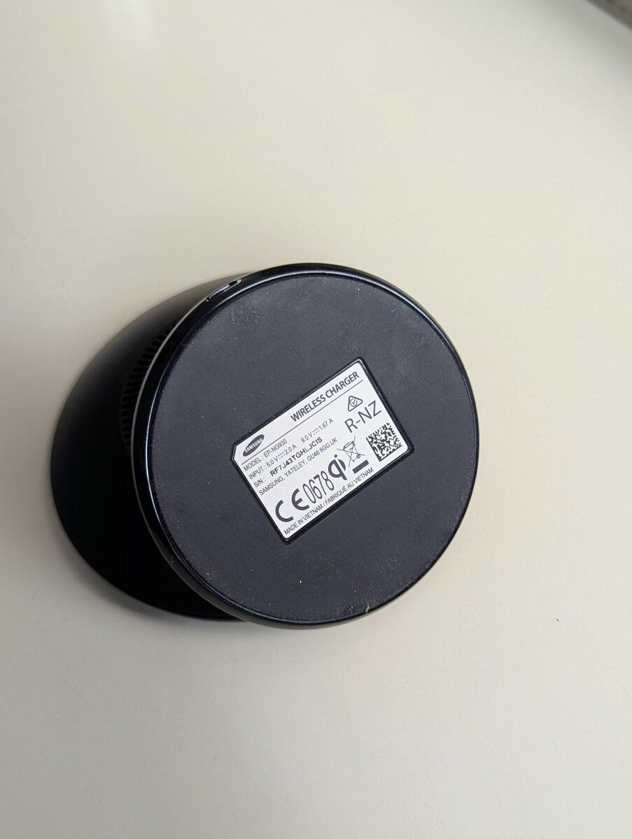 Original Samsung wireless charger