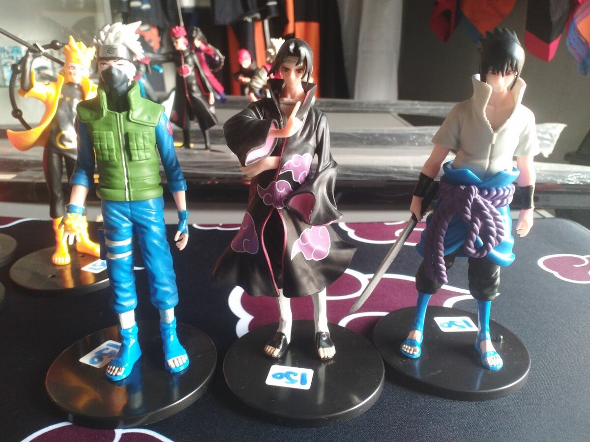 Naruto themed figurines