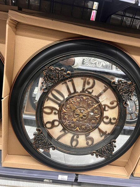 Wall clock
