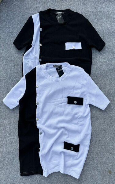 T-shirts modernes à manches courtes