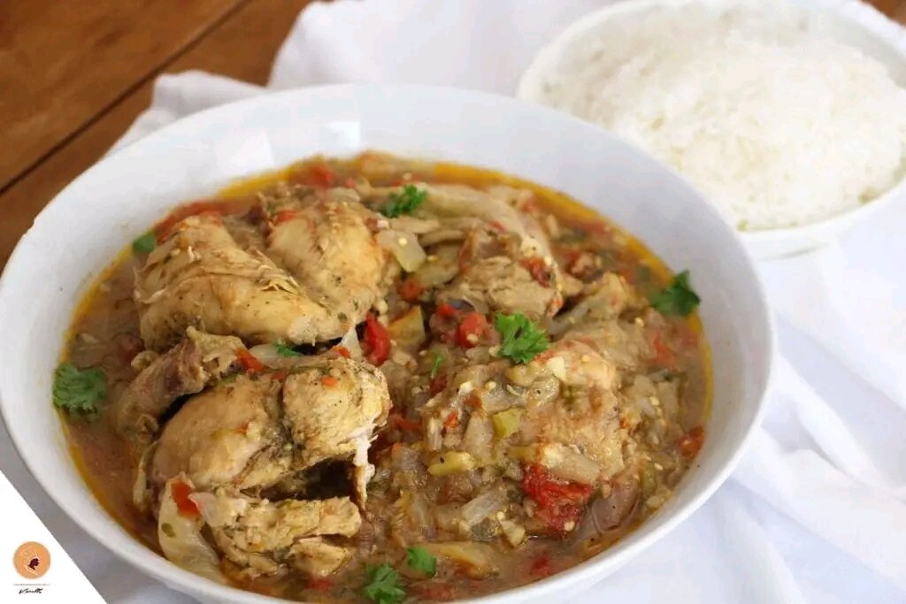 Poulet au Sauce Tomate