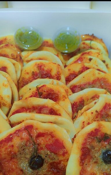 Mini pizzas avec sauce