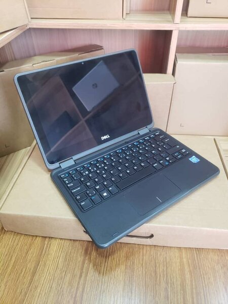 *Dell Latitude 3189 Dual Core