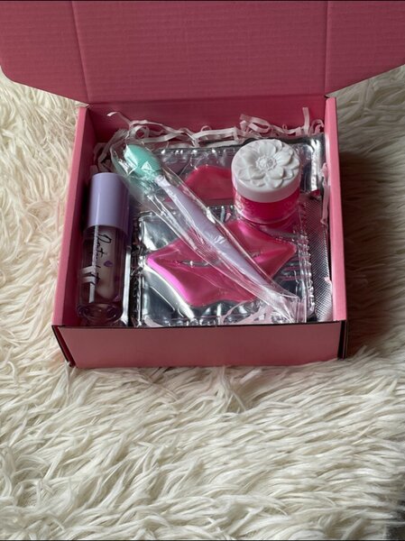Unisex Lip care kit