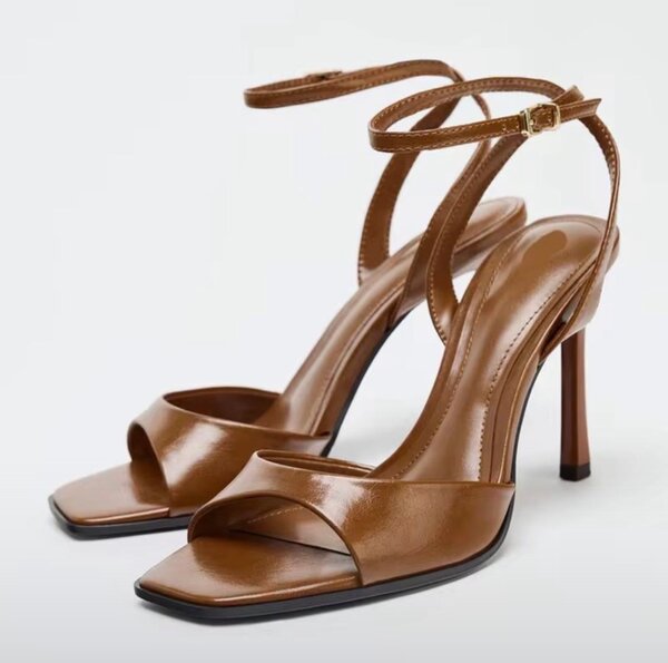 Sandales à talons élégantes