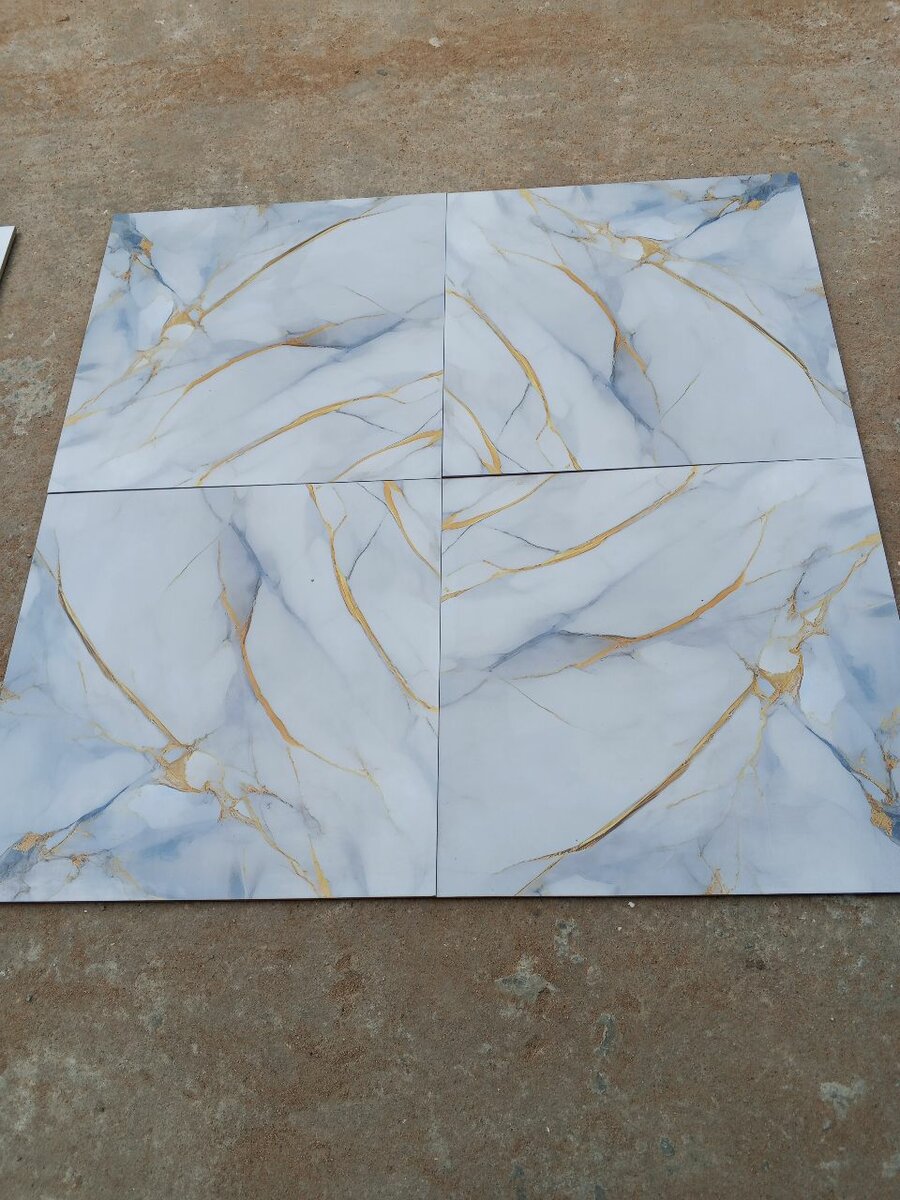 Carreaux de sol en marbre blanc