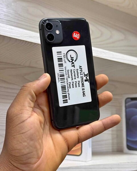 iPhone 11 64 Go Noir