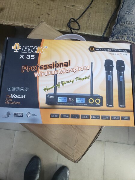 BNK X35 Wireless Microphone