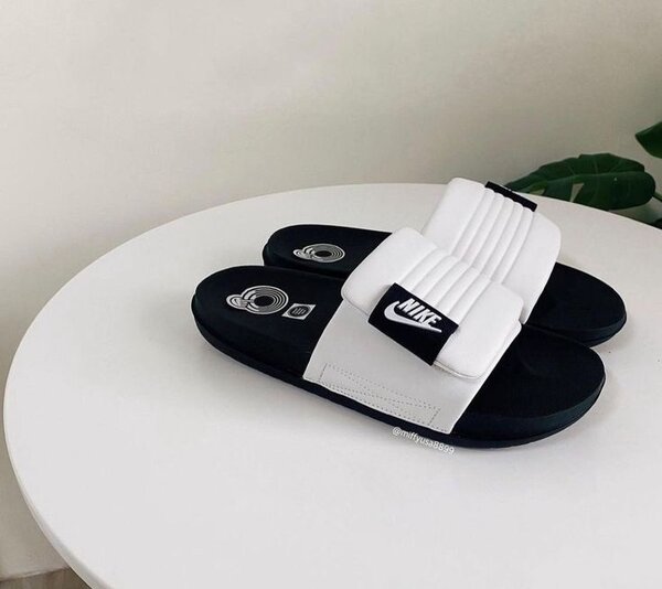 Claquettes Nike confortables