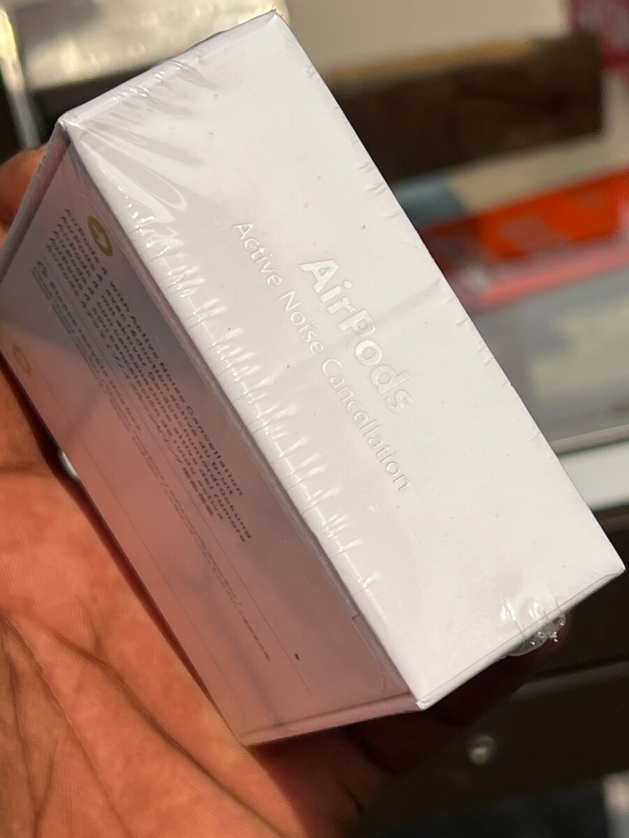 Apple AirPods 4 with Active Noise Cancellation